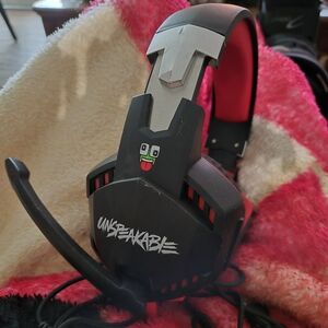 UNSPEAKABLE HEADSET